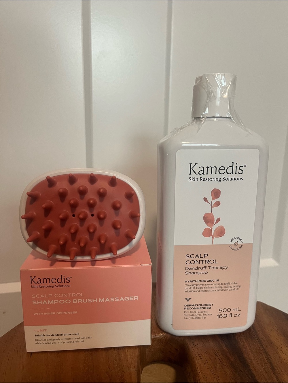 Kamedis Scalp Control Shampoo & Pink Brush Massager Bundle